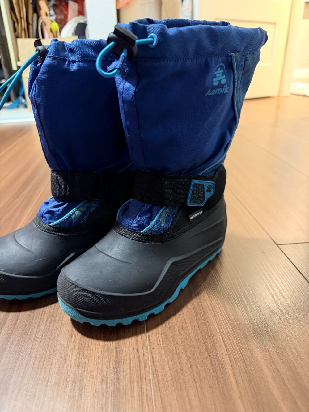Kids Kamik Waterproof Snow Boots Size 4